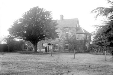 Griff House.  Grounds