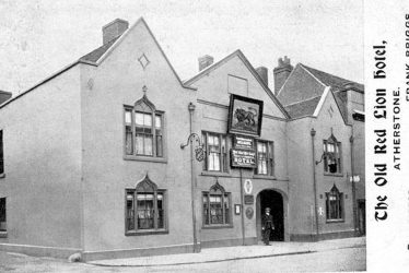Atherstone.  Old Red Lion Hotel