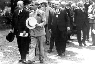 Bedworth.  Visit of Prince of Wales