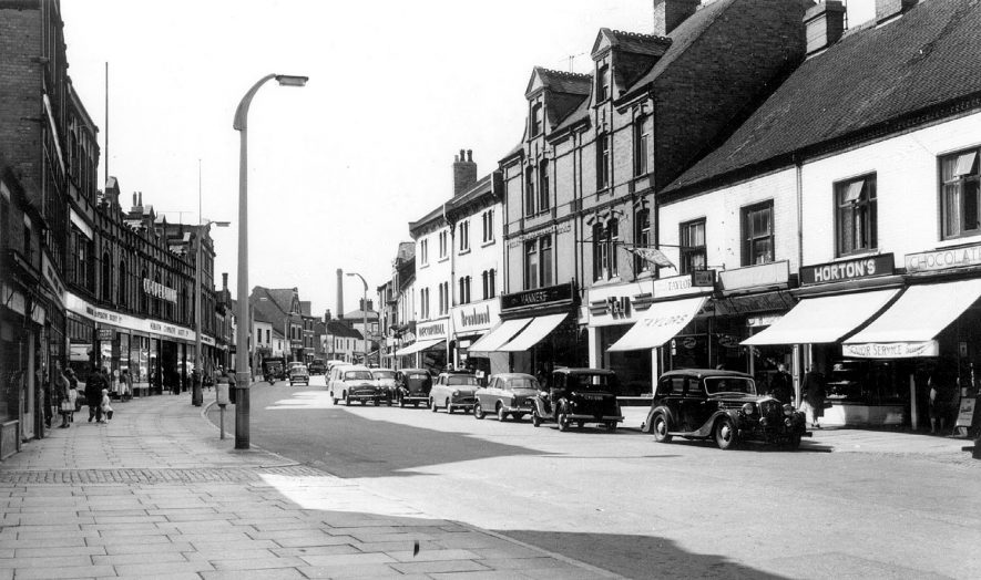 Abbey Street, Nuneaton.  1960s |  IMAGE LOCATION: (Warwickshire County Record Office)