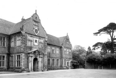 Arbury.  Arbury Hall