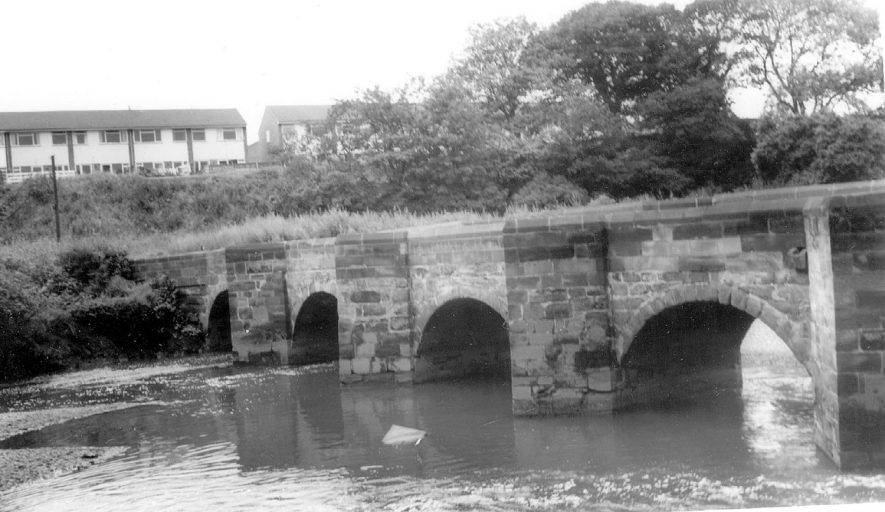 The bridge over the River Tame at Water Orton.  1960 |  IMAGE LOCATION: (Warwickshire County Record Office)