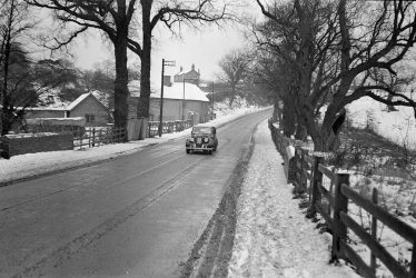 Nuneaton.  Griff Hollows, snow scene