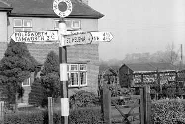 Polesworth.  Signpost near the town