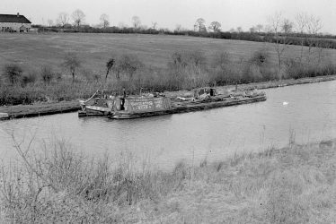 Long Itchington.  Grand Union Canal, showing barges