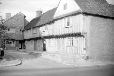 Dunchurch.  Guy Fawkes House
