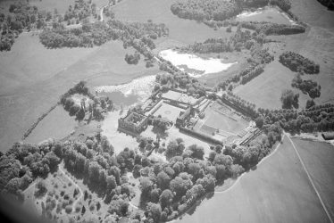 Arbury.  Aerial view of Arbury Hall