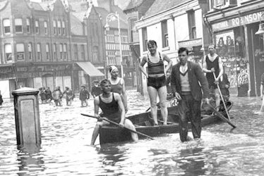 Nuneaton.  Bond Gate, during floods