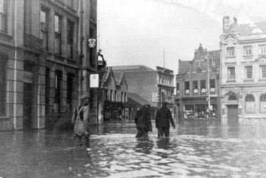 Nuneaton.  Newdegate Square during floods