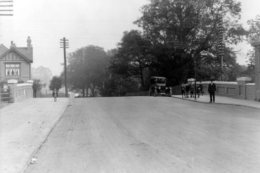 Nuneaton.  Coventry Road canal bridge