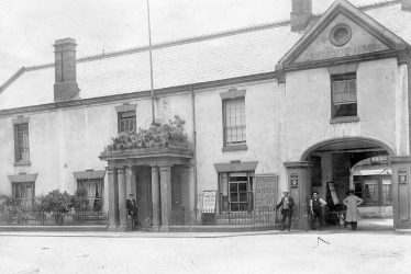 Nuneaton.  Newdegate Arms Hotel