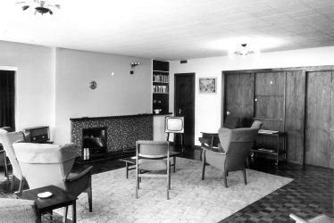 Nuneaton.  Hall End old peoples' home, common room
