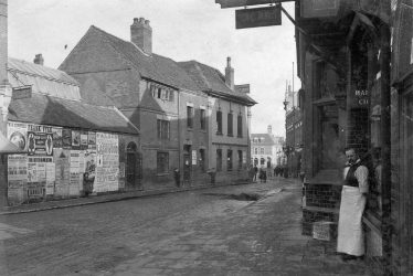 Nuneaton.  Queen's Road/Market Place
