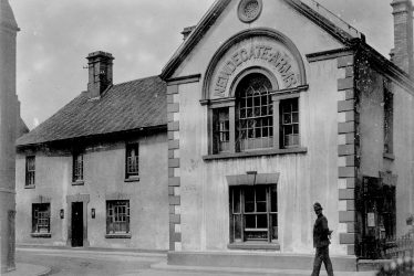 Nuneaton.  Newdegate Arms Hotel