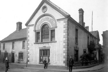 Nuneaton.  Newdegate Arms Hotel