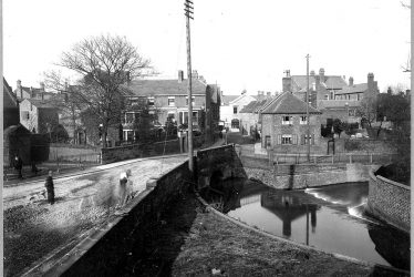 Nuneaton.  Mill Walk