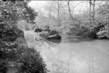 Brinklow.  Oxford Canal, narrow boats