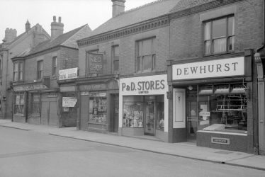 Nuneaton.  Queen's Road