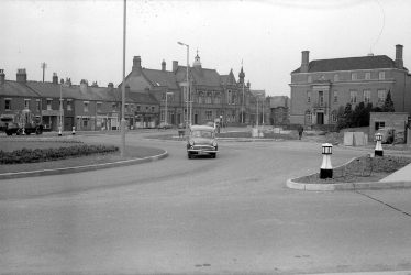 Nuneaton.  Coton Road