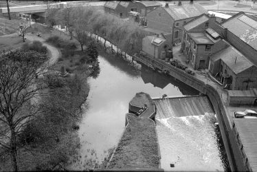 Nuneaton.  River Anker and weir