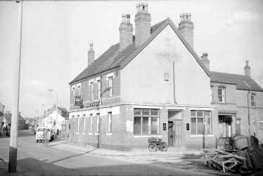 Nuneaton.  Wheatsheaf Inn