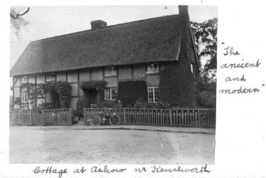 Ashow.  Thatched cottage