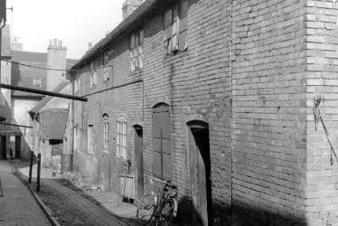 Atherstone.  Long Street, Bond's Buildings