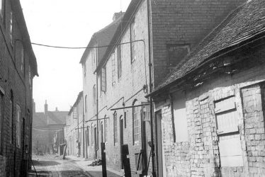 Atherstone.  Allen's Yard