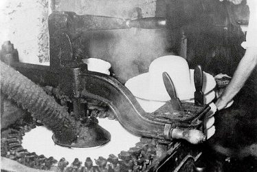 Atherstone.  Hat manufacture