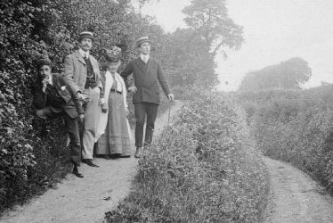 Ashorne.  The Holloway