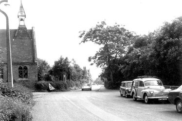 Warwick.  Lakin Road