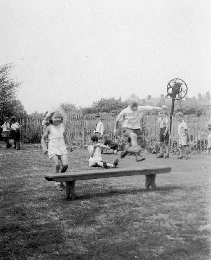 Children playing at Polesworth Central Infants school.  1942 |  IMAGE LOCATION: (Warwickshire County Record Office)