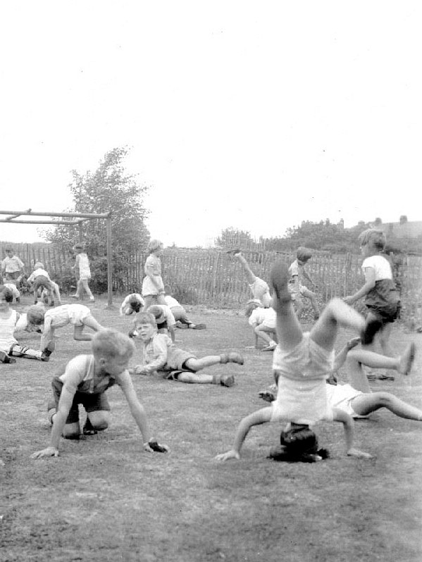 Children at play at The Central Infants School, Polesworth.  1942 |  IMAGE LOCATION: (Warwickshire County Record Office)