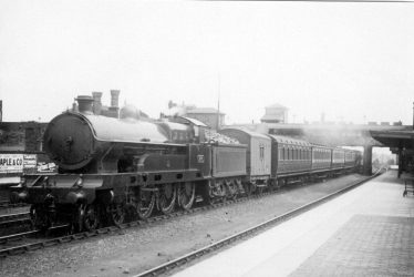 Shilton.  L.N.W.R. 4-6-0 "Prince of Wales" excursion train