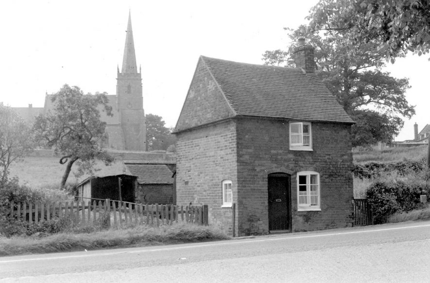 Tollgate Cottage, Nuneaton Road, Shustoke which was demolished in 1968. |  IMAGE LOCATION: (Warwickshire County Record Office)