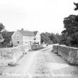 Hunningham.  Red Lion Hotel and Bridge
