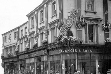 Leamington Spa.  E. Francis & Sons Ltd