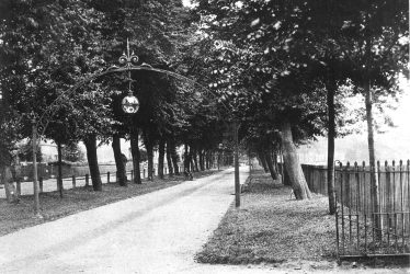 Leamington Spa.  Linden Avenue, Pump Room Gardens