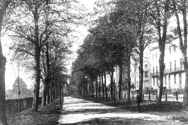 Leamington Spa.  Linden Avenue, Pump Room Gardens