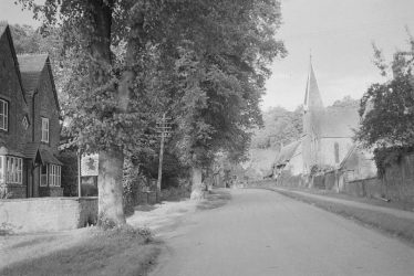 Avon Dassett.  Red Lion pub and church