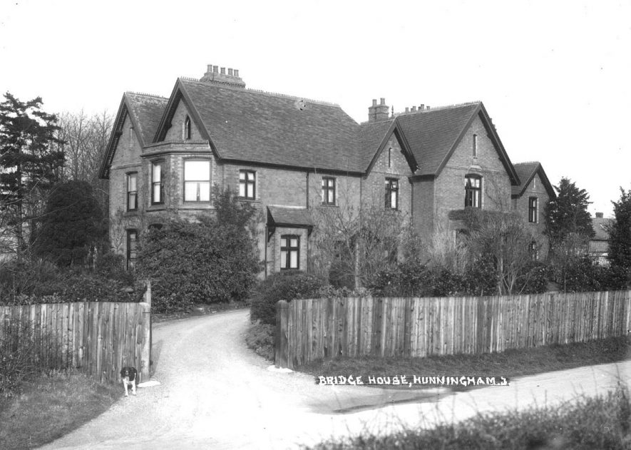 Bridge House, Hunningham.  1920s |  IMAGE LOCATION: (Warwick Library)