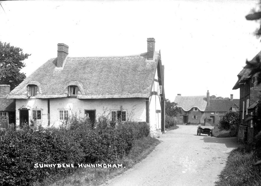 Sunnydene, Hunningham.  1930s |  IMAGE LOCATION: (Warwickshire County Record Office)