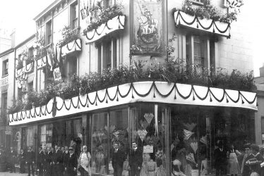Leamington Spa.  E. Francis & Sons Ltd