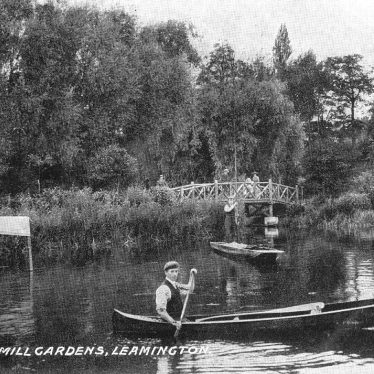 Leamington Spa.  Mill Gardens Pool