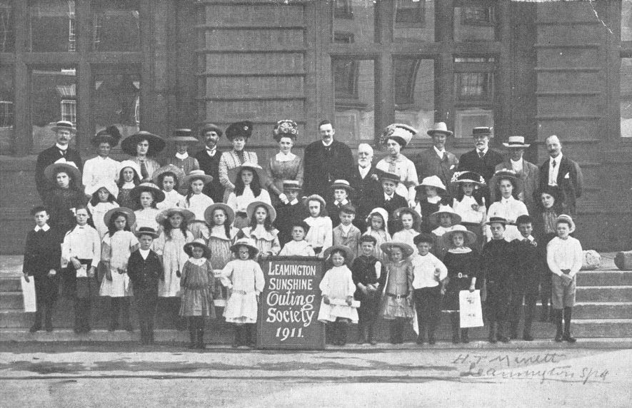 Group photograph of the Leamington Sunshine Outing Society, taken outside the Town Hall.  1911 |  IMAGE LOCATION: (Warwickshire County Record Office)