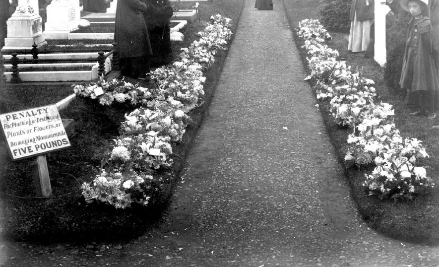 Leamington Spa cemetery.  1900s |  IMAGE LOCATION: (Warwickshire County Record Office)