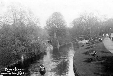Leamington Spa.  York Walk, River Leam