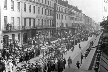 Leamington Spa.  Parade, procession