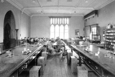 Leamington Spa.  College physics laboratory