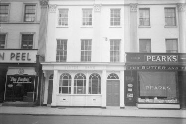 Leamington Spa.  Bath Street, Lloyds Bank